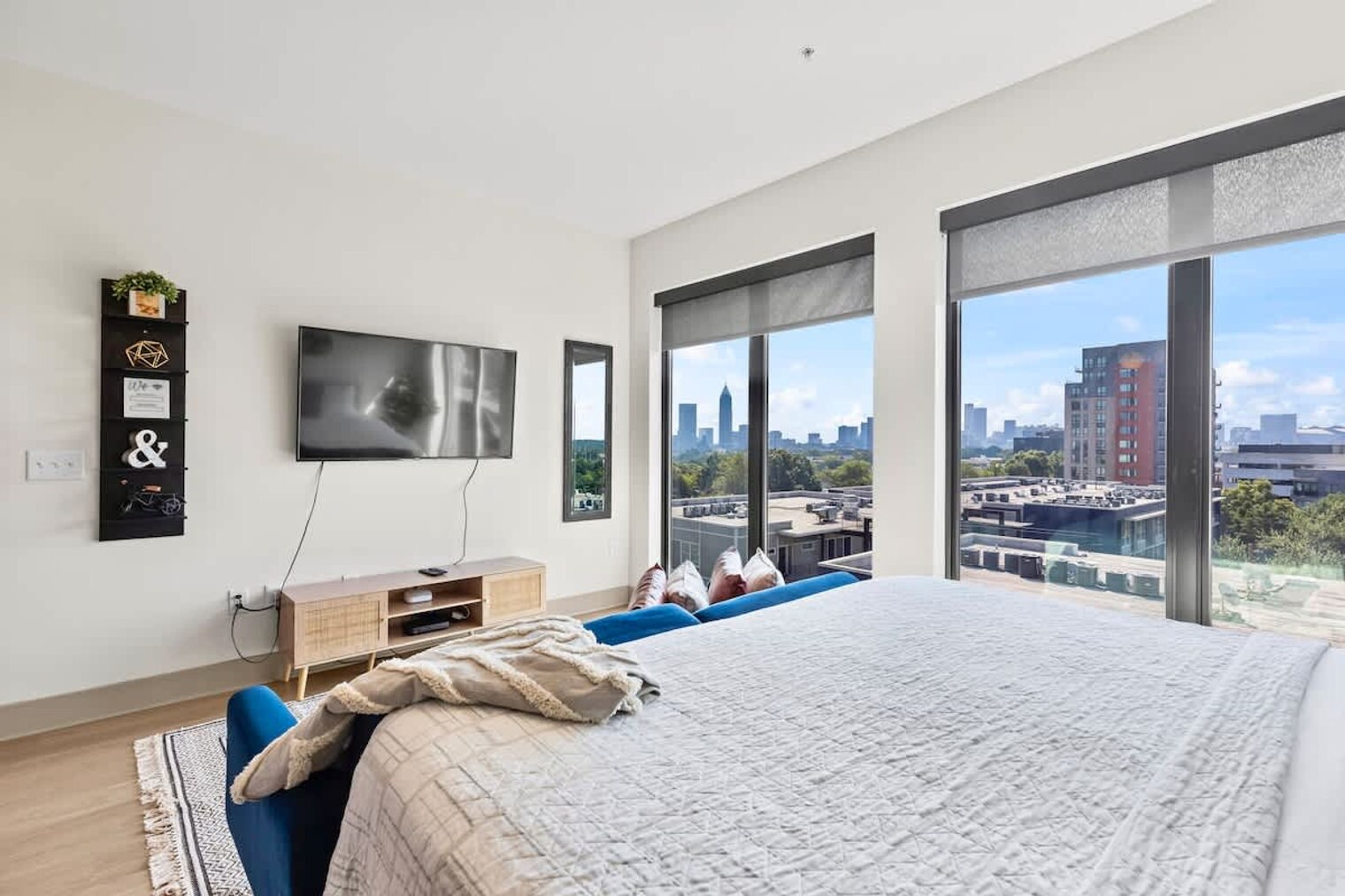 Building Photo - 1055 Brady Ave NW