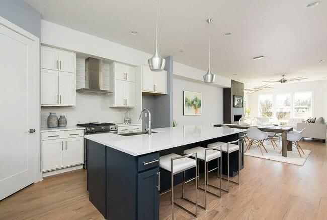 Building Photo - 100 Marshall Ct