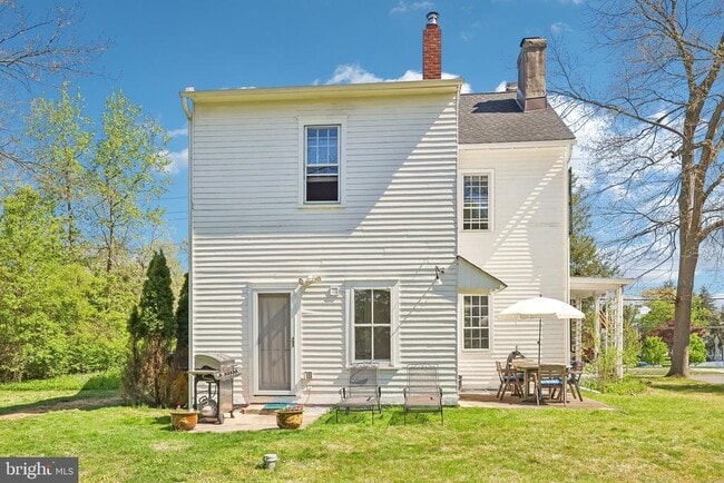 Building Photo - 2167 Brunswick Ave