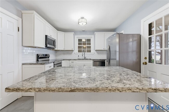 Building Photo - 717 Francis St