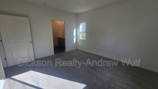 Building Photo - 7571 Grassy Plns Dr