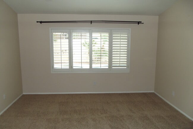 Building Photo - Henderson Pool Home