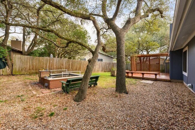 Building Photo - 11105 Blackmoor Dr