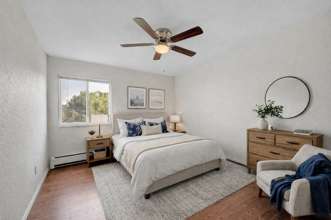 Building Photo - $940.95 with Half Off the first month's rent, 1 Bed, 1 Bath, Condo in Denver with Cozy Fireplace!