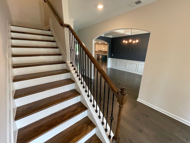 Building Photo - 222 Palisade Rdg