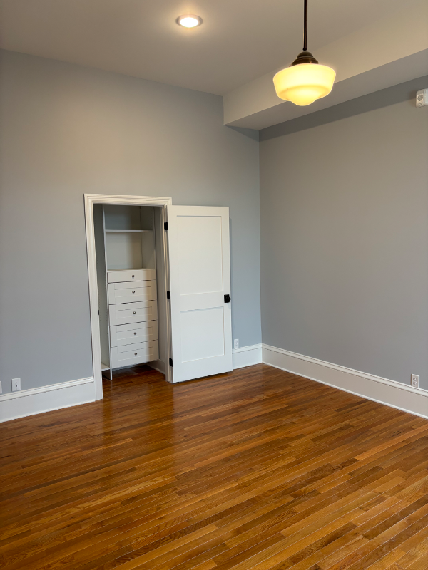 Building Photo - 202 3rd Ave