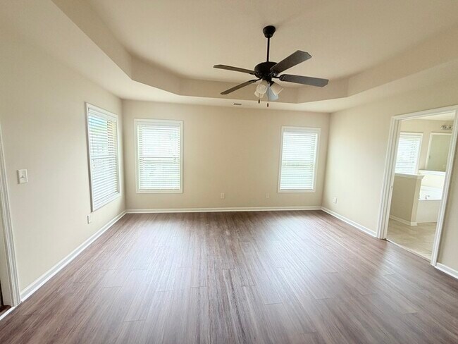 Building Photo - 5230 Brierstone Dr