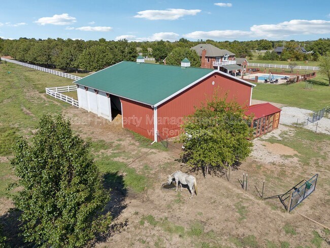 Building Photo - 6202 E 191st St S