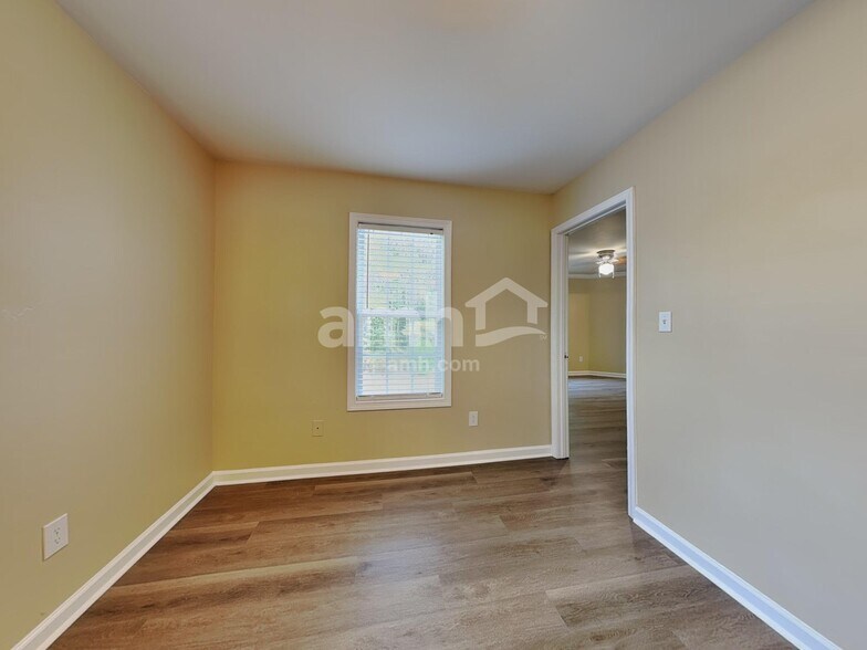 Building Photo - 3712 Cashew Dr