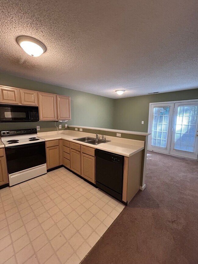 Building Photo - Durham / 2BR Townhouse of Pope Rd AVAIL