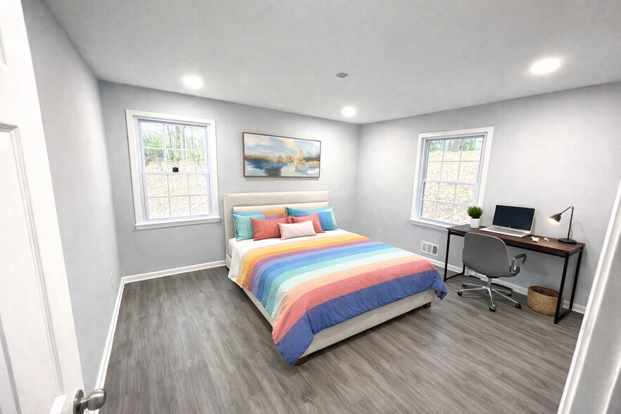 Building Photo - 1695 Buford Dr