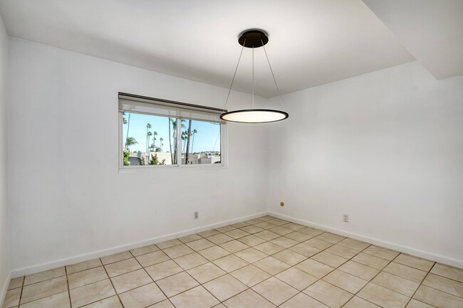 Formal Dining Room - 5325 Lindley Ave