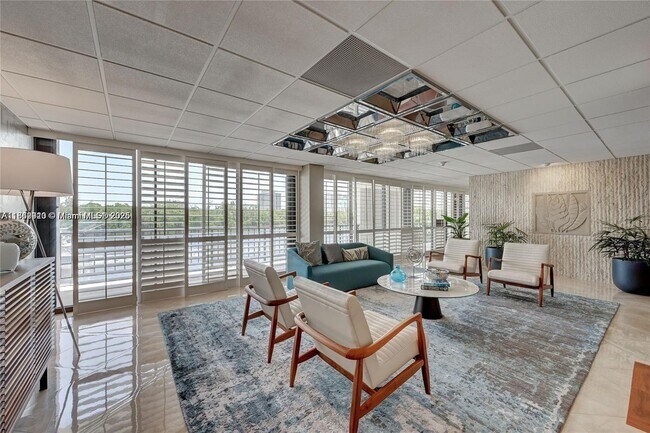 Building Photo - 936 Intracoastal Dr
