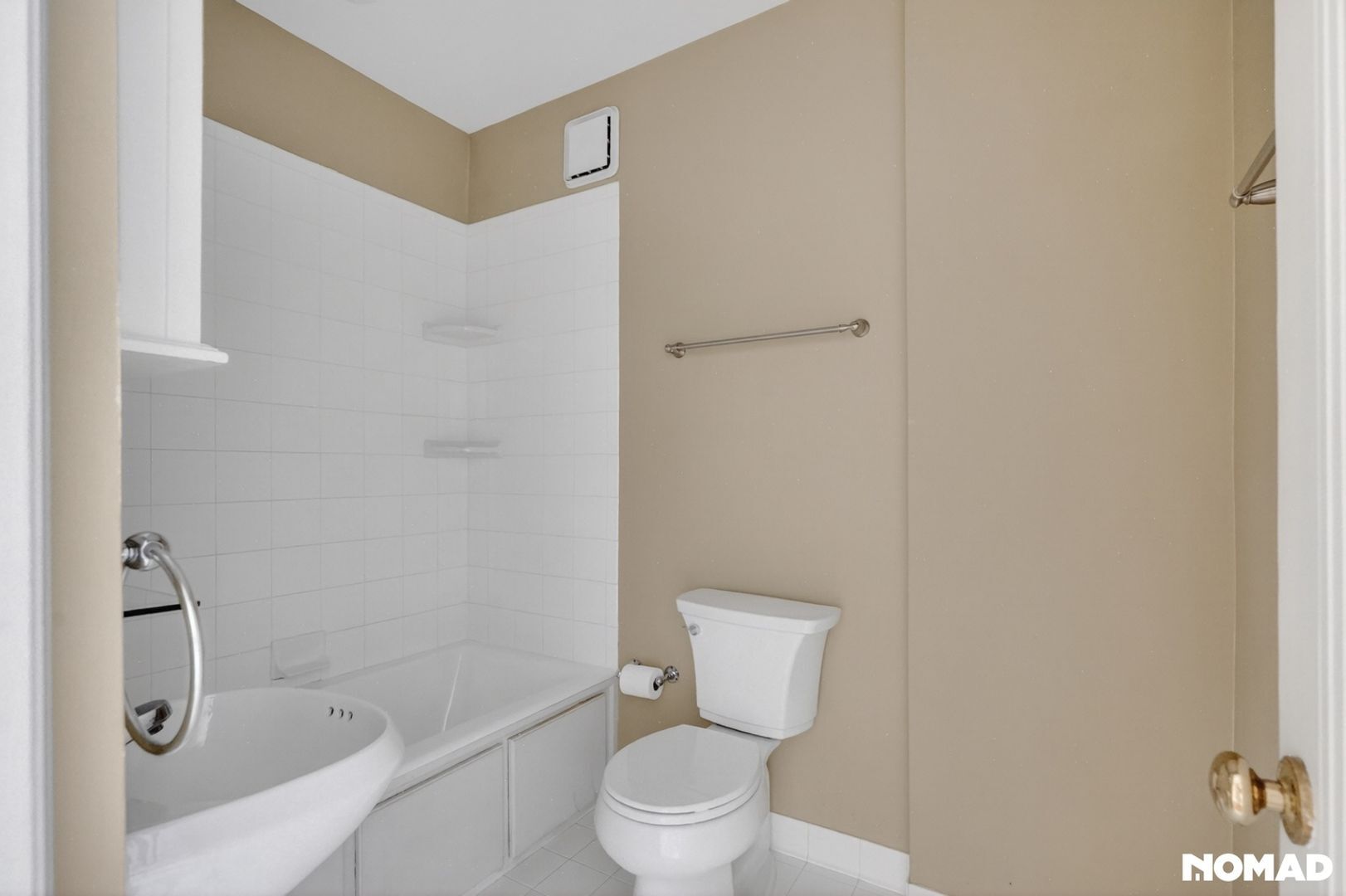 Building Photo - 2068 Walton Wy