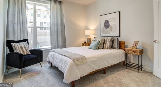 Building Photo - 750 Avondale Creek Dr.