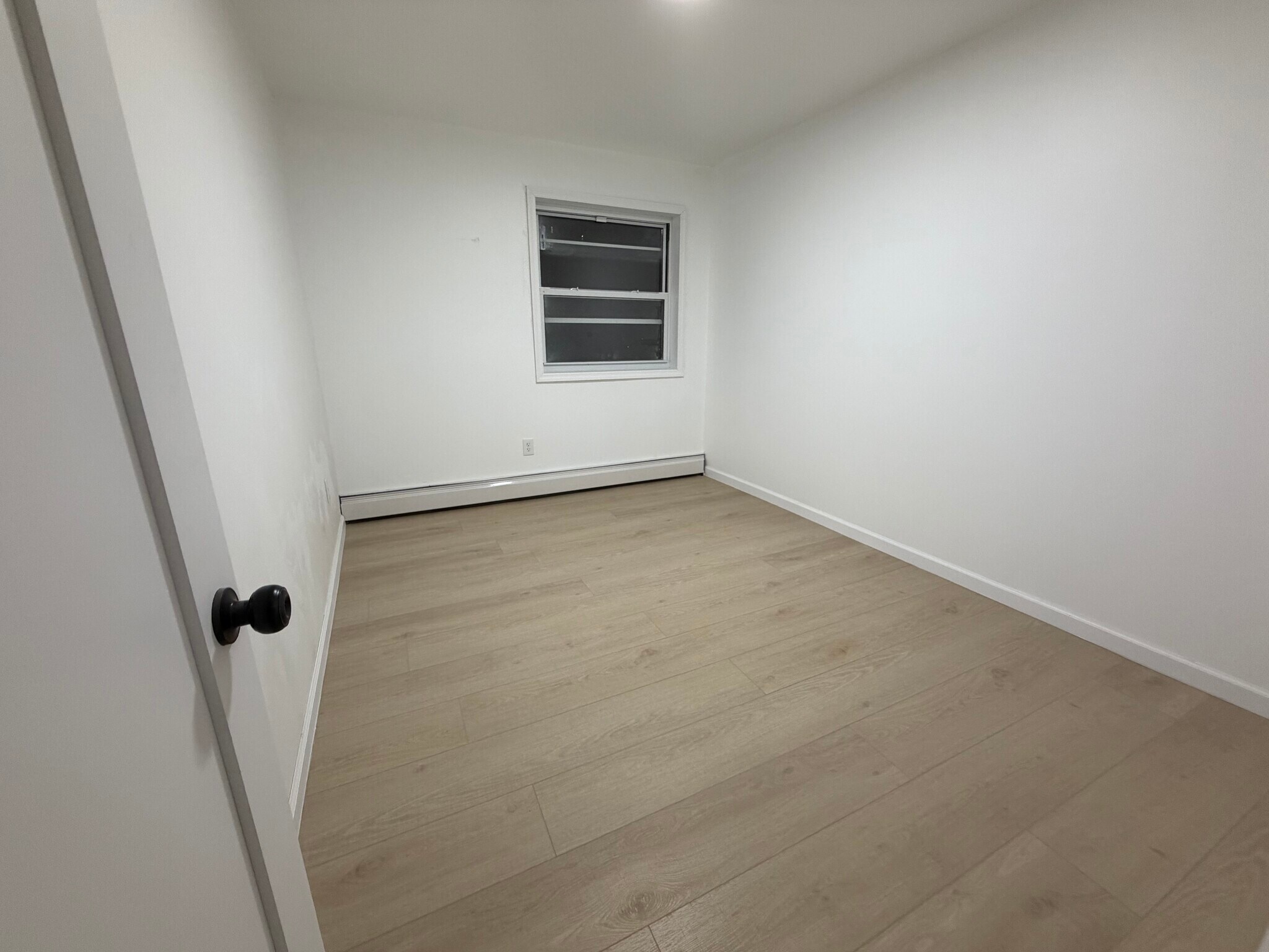 Building Photo - 348 Bleecker St