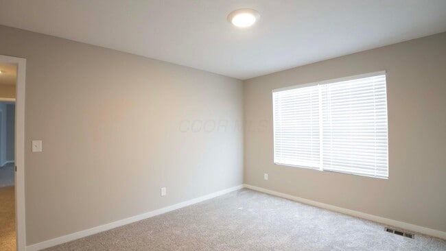 Building Photo - 1717 Longhill Dr