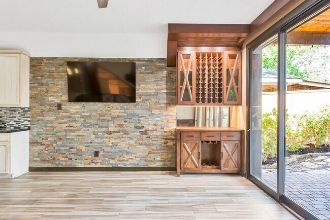 Building Photo - 18 N Star Ridge Cir