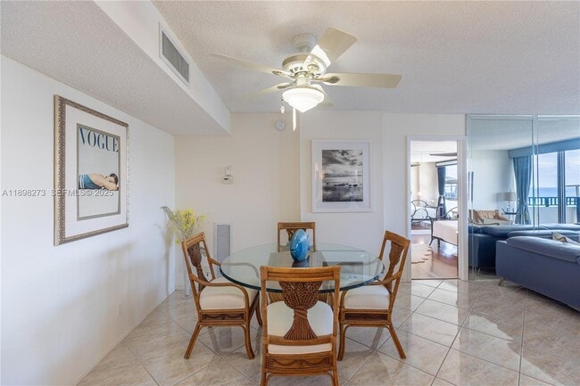 Building Photo - 525 N Ocean Blvd