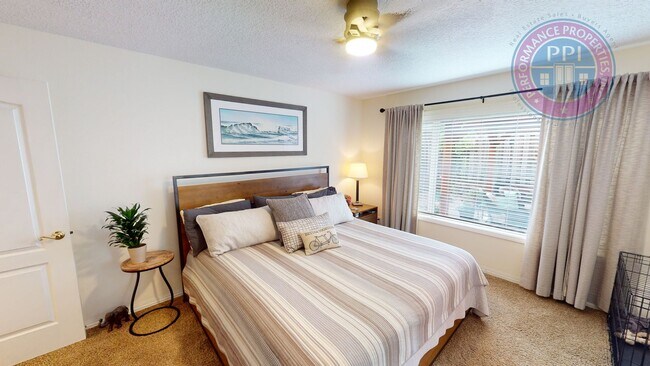 Building Photo - Gorgeous Single Level Home in Sought After...