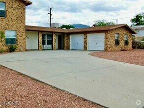 Building Photo - 6932 Escondido Dr