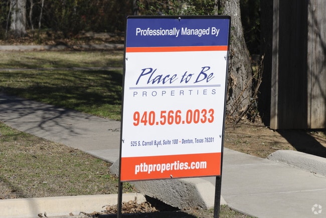 Building Photo - Belle Lenda