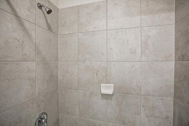 Building Photo - 2417 Caddo Canoe Dr