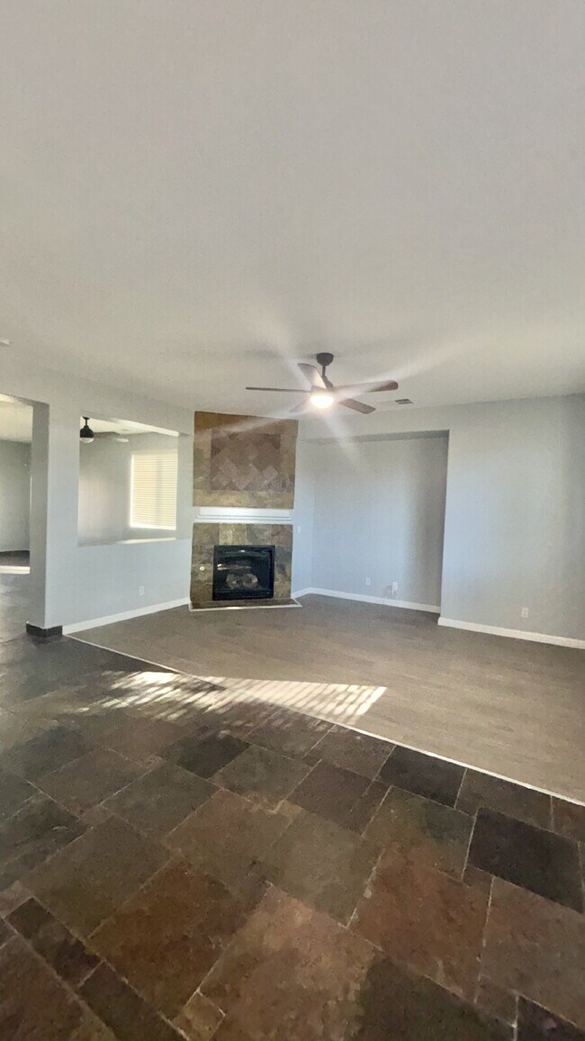 Building Photo - Coachella Home PMI Coachella Valley, DRE #01992806