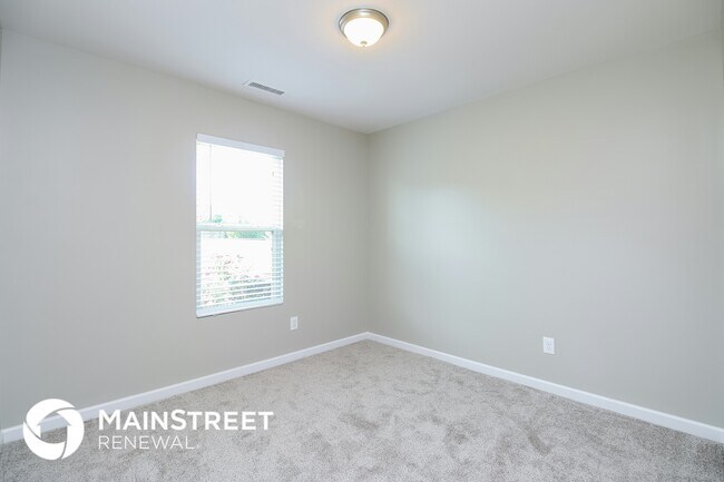 Building Photo - 301 Collington Dr