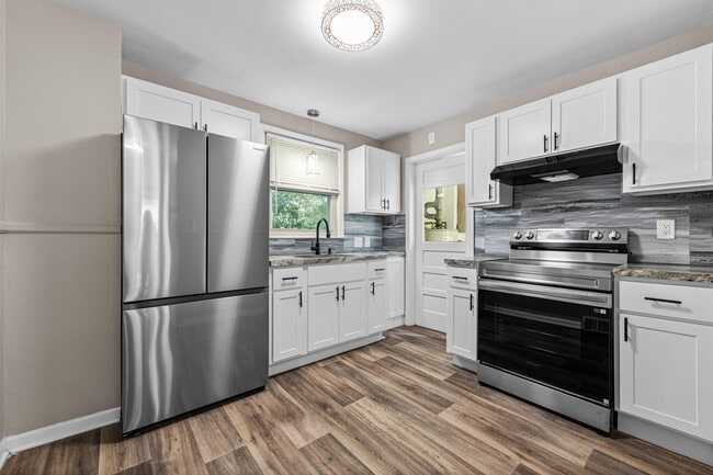 Building Photo - 4705 Jackson St