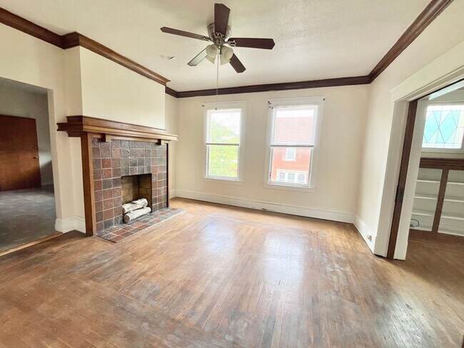 Building Photo - 1612 Quarrier St