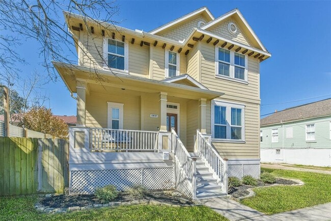 Primary Photo - 1815 28th St