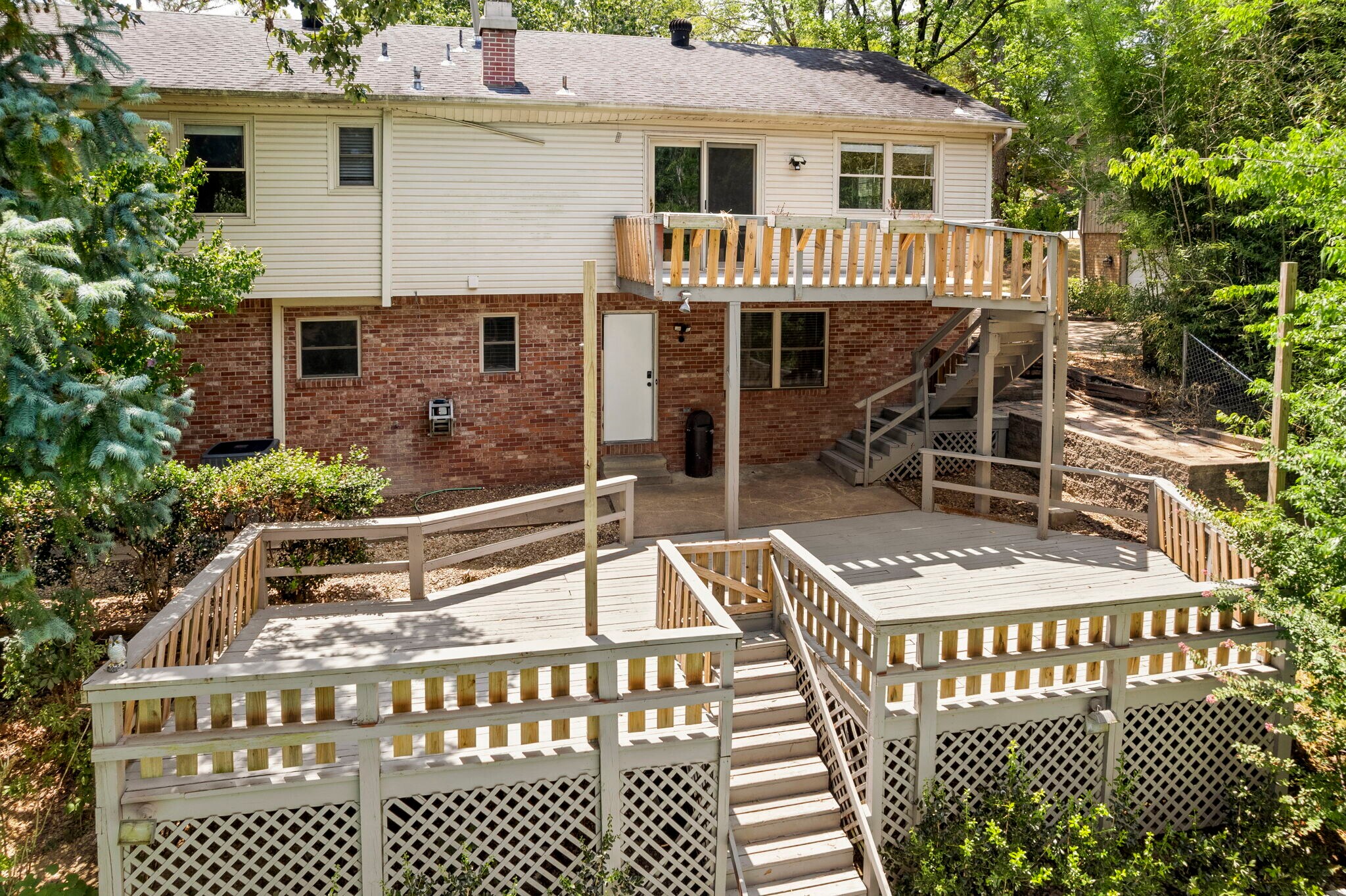 Building Photo - 11220 Bainbridge Dr