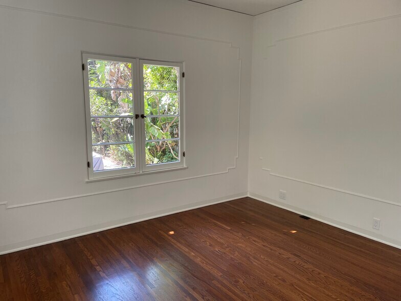 Back bedroom - 854 19th St