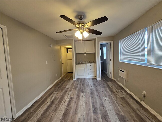 Building Photo - 1314 SE 40th Terrace