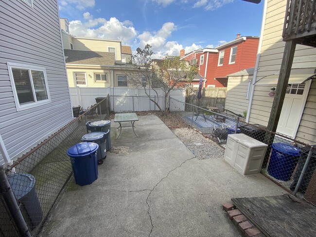 Private patio ready for your touch - 124 S 24th St