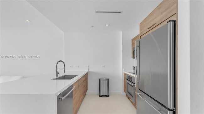 Building Photo - 3301 NE 1st Ave