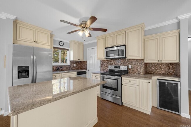 Building Photo - 22 Meadow Haven Ln