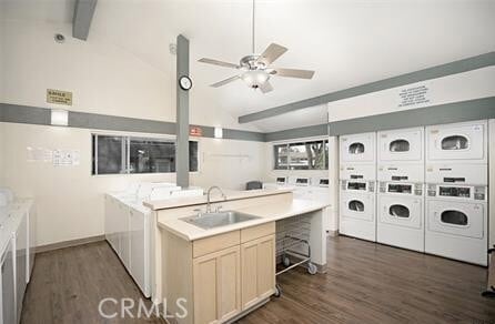 Building Photo - 165 Streamwood