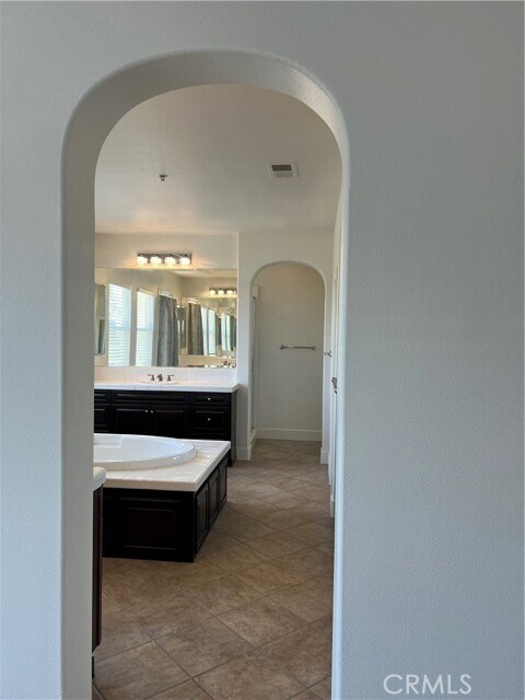 Building Photo - 12080 Scenic View Terrace
