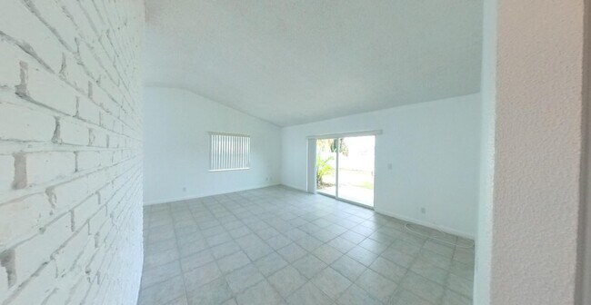 Building Photo - 1103 Harmony Way
