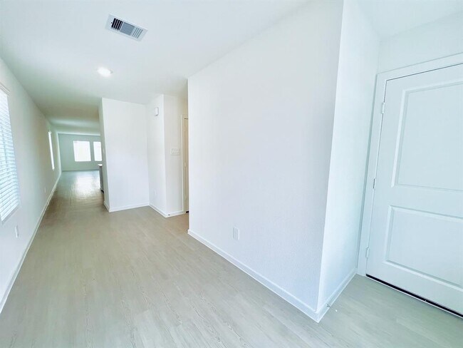 Building Photo - 1363 Diamond Carnation Dr