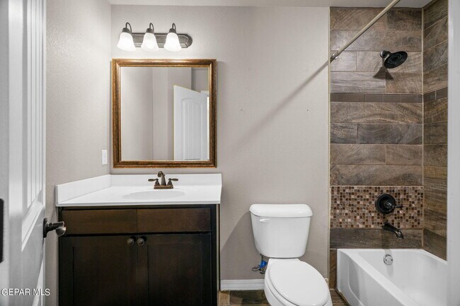 Building Photo - 7877 Enchanted View Dr