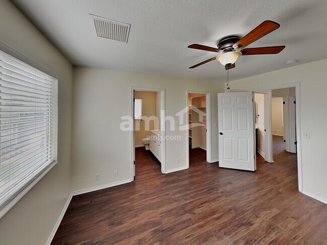 Building Photo - 129 W 1225 N