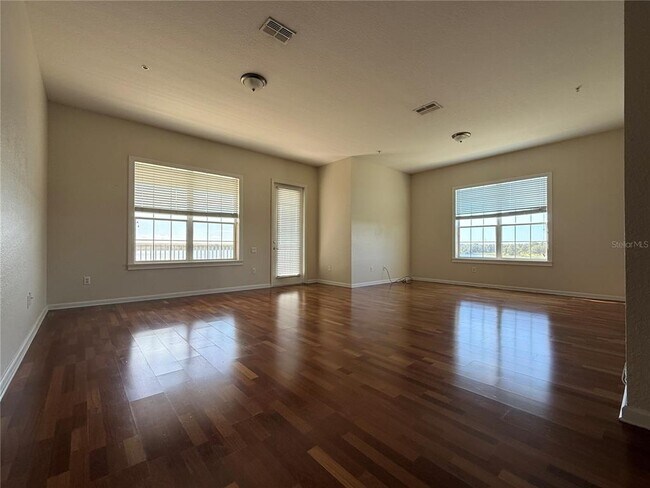 Building Photo - 3362 Robert Trent Jones Dr