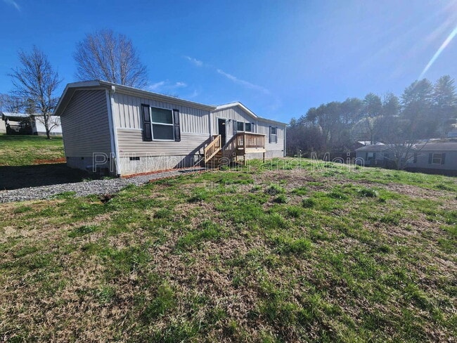 Building Photo - 102 Indian Camp Branch Rd