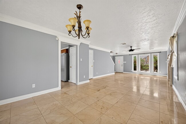 Building Photo - 12226 Paddock Way