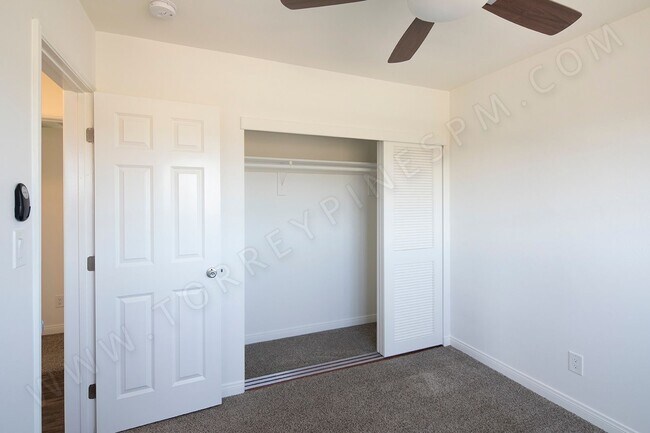Building Photo - *OPEN HOUSE: 8/30 11:30AM-12:30PM* 2 Bed/1...