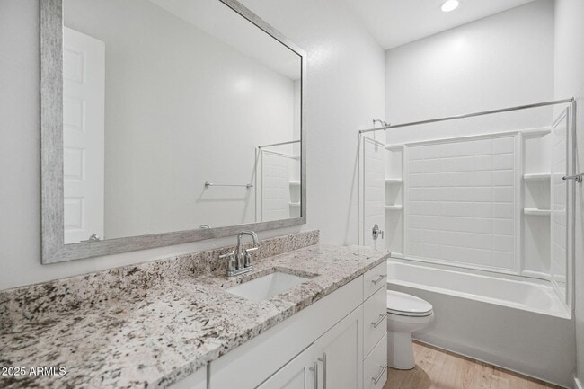 Building Photo - 9749 E Tahoe Ave