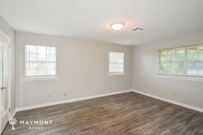 Building Photo - 39 Ranch Dr